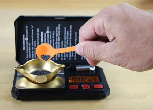 LYMAN DIGI TOUCH 1500 SCALE - ELECTRONIC SCALE 1500 GRAINS - Image 4